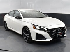 2025 Nissan Altima SR Sedan