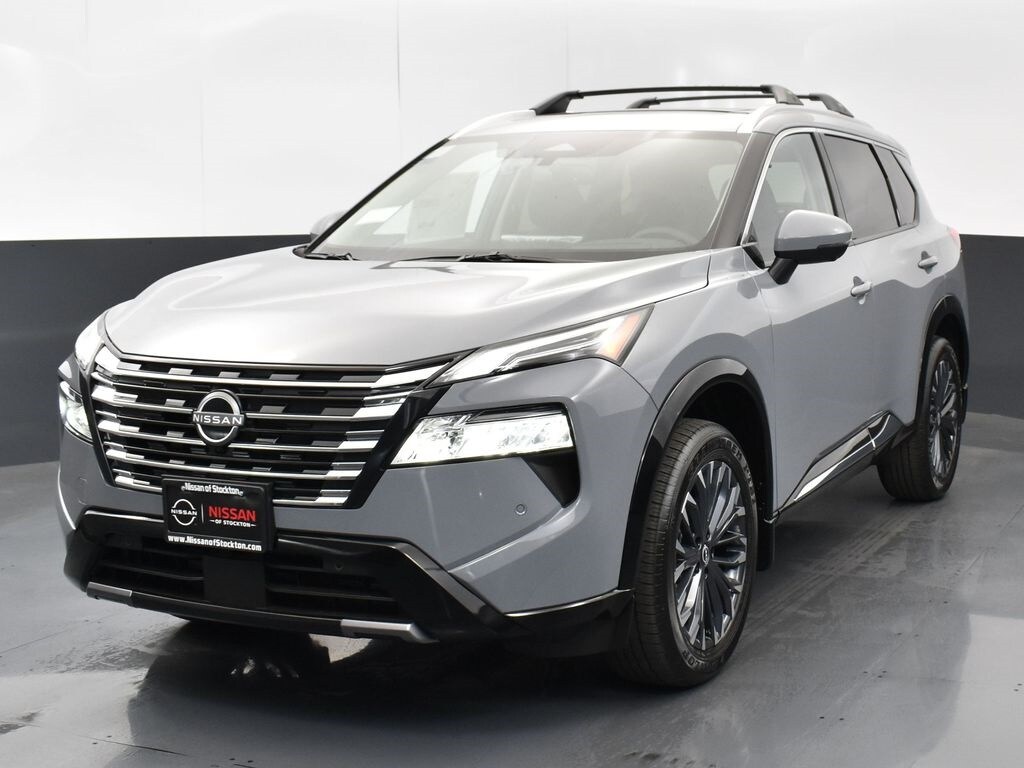 2025 Nissan Rogue Platinum photo 2