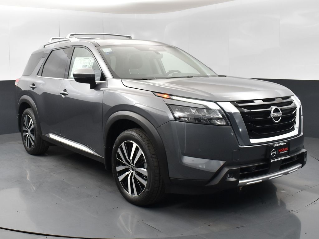 2025 Nissan Pathfinder SUV 