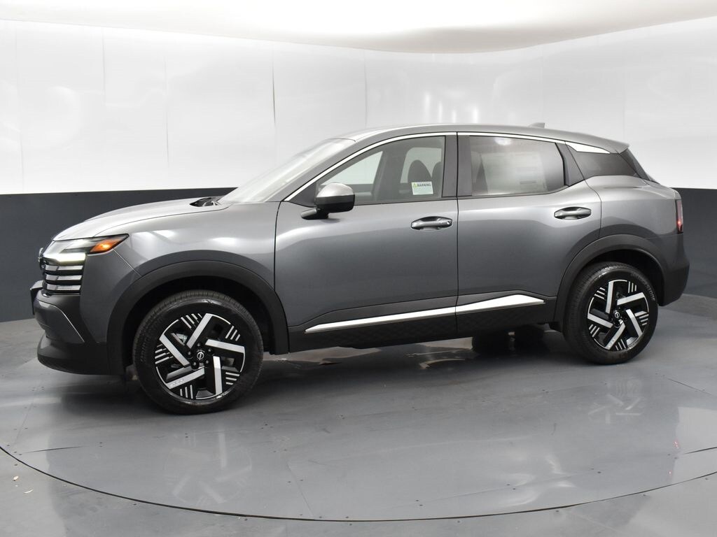 2025 Nissan Kicks SV photo 3