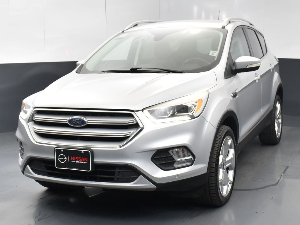 2019 Ford Escape Titanium photo 3
