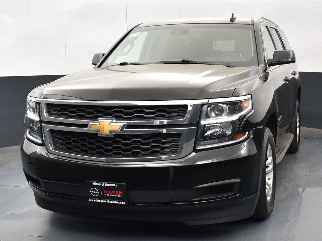 2018 Chevrolet Tahoe LT photo 3