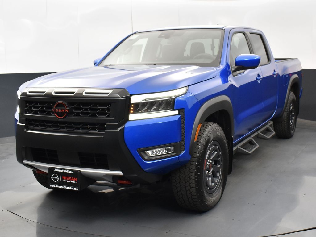 2025 Nissan Frontier PRO-4X photo 2