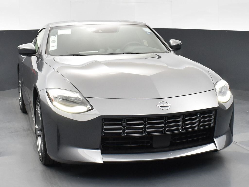 2025 Nissan Z Sport photo 2