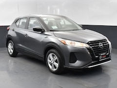 2025 Nissan Kicks Play S SUV