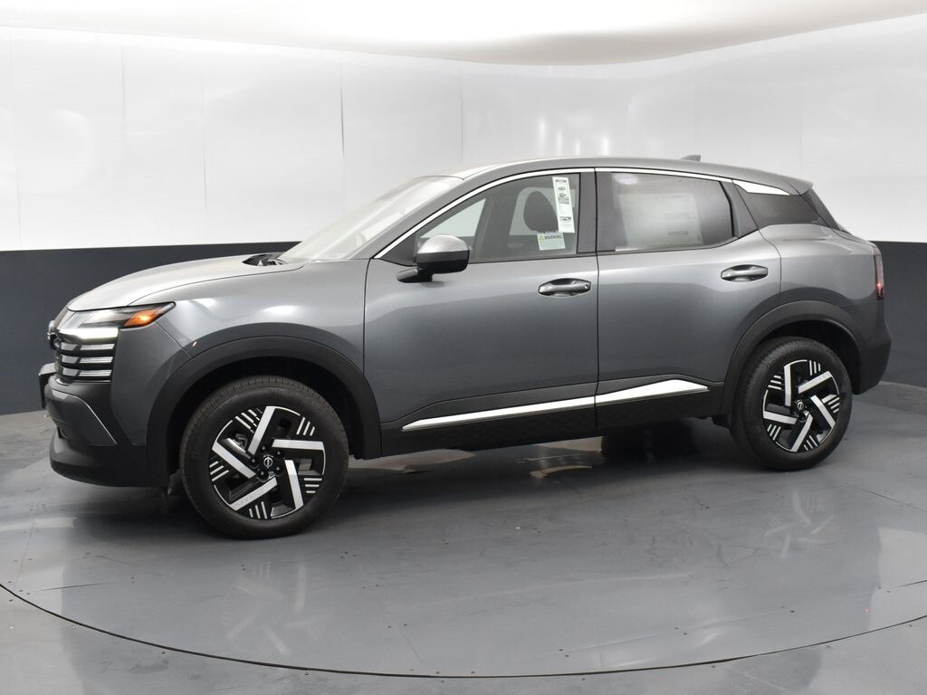 2025 Nissan Kicks SV photo 4