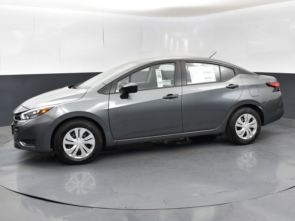2025 Nissan Versa 1.6 S photo 4
