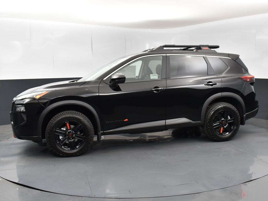 2026 Nissan Rogue SV photo 2
