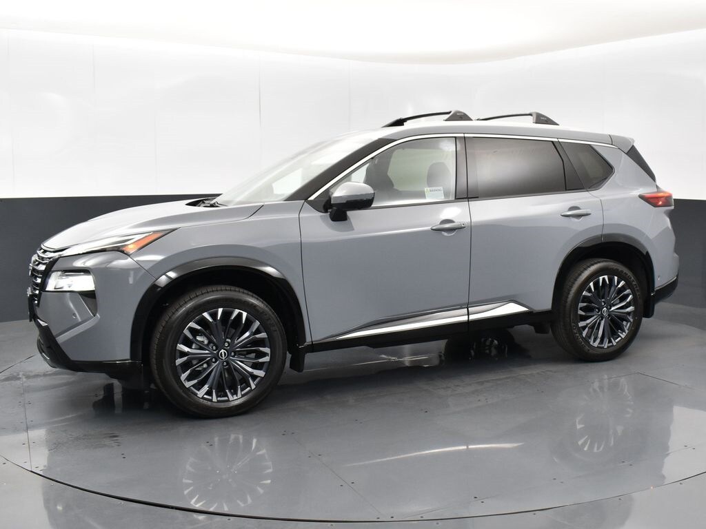 2025 Nissan Rogue Platinum photo 3