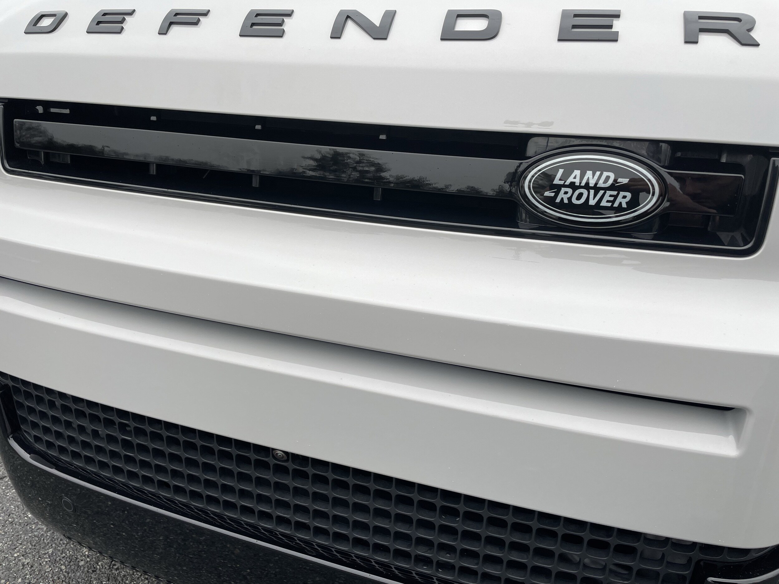 2026 Land Rover Defender X-Dynamic SE - Photo 32