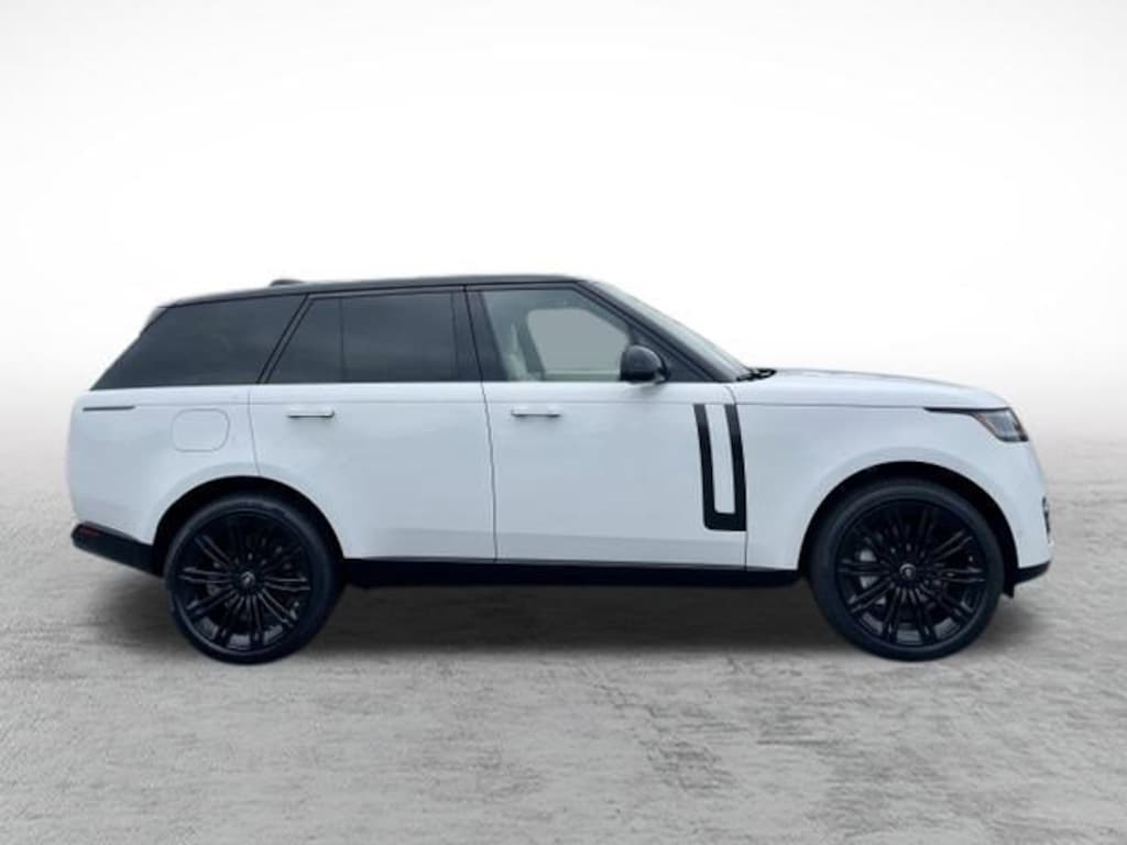 New 2025 Land Rover Range Rover SE SUV