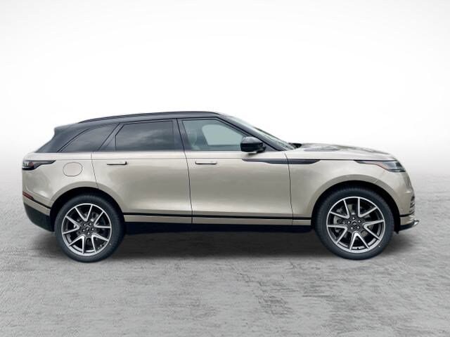 2026 Land Rover Range Rover Velar SE photo 4