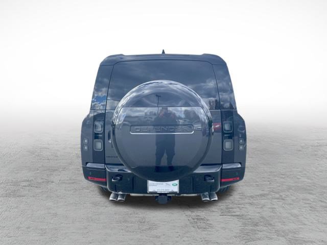 2026 Land Rover Defender V8 - Photo 6