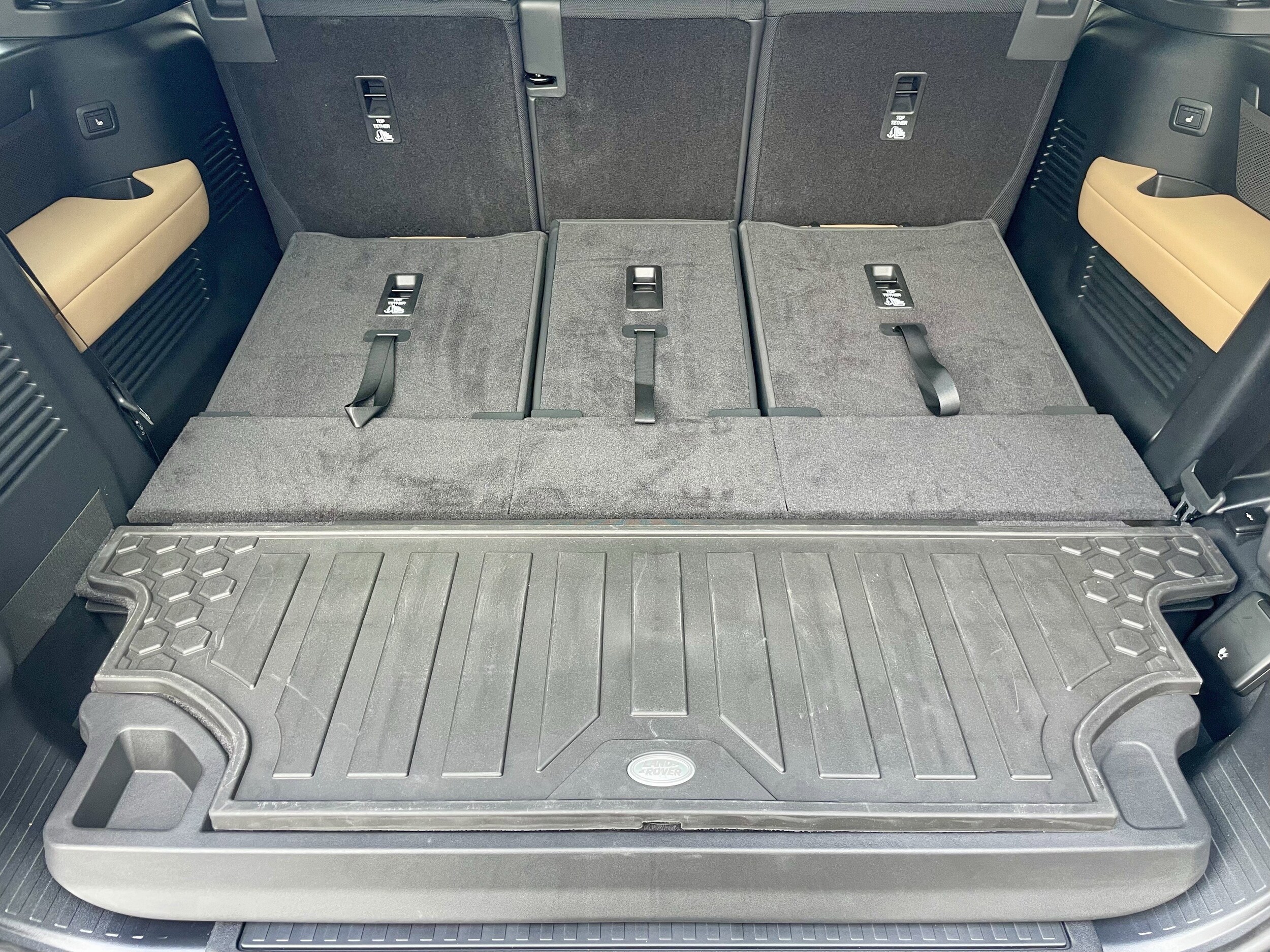 2026 Land Rover Defender V8 - Photo 37