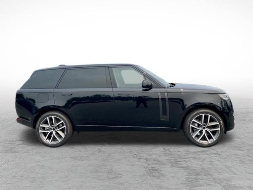 New 2026 Land Rover Range Rover SE 7 Seats SUV