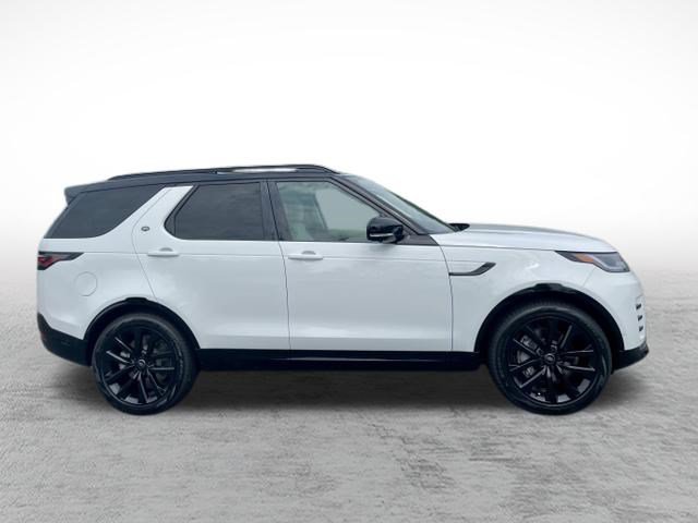 New 2026 Land Rover Discovery Dynamic SE SUV
