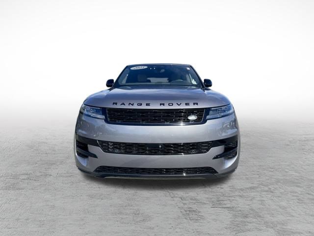 2025 Land Rover Range Rover Sport SE photo 2