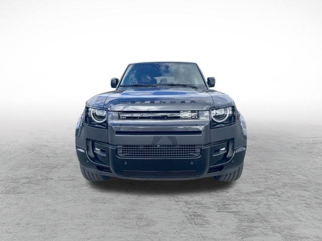 2026 Land Rover Defender photo 2