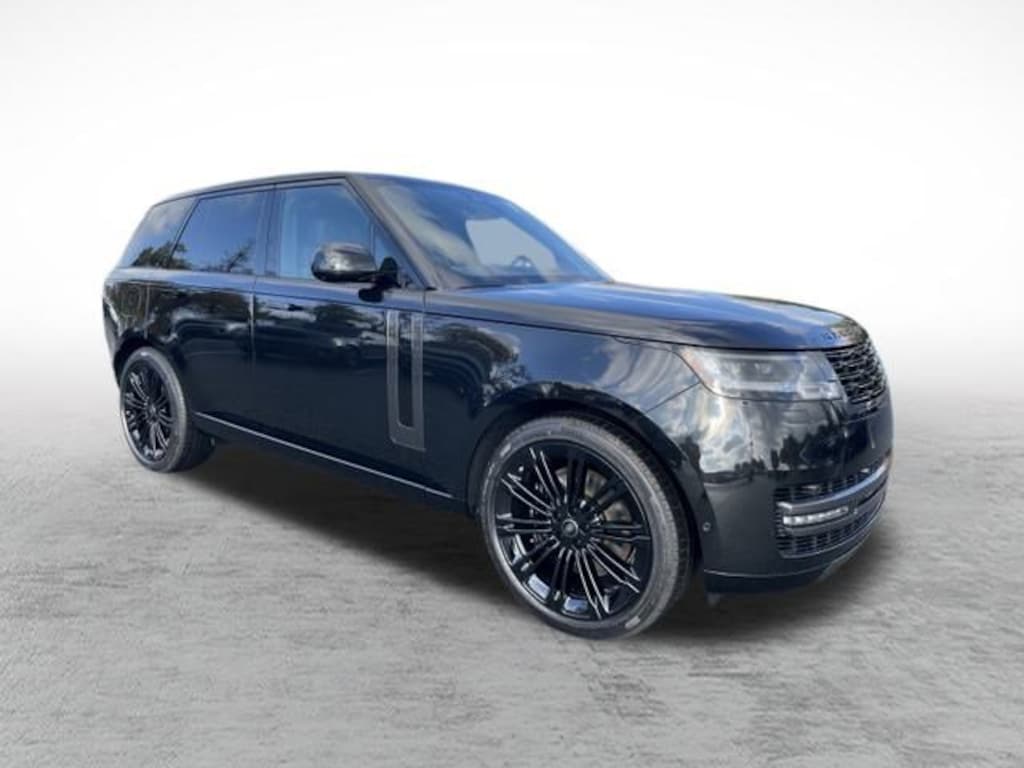 New 2025 Land Rover Range Rover SE SUV