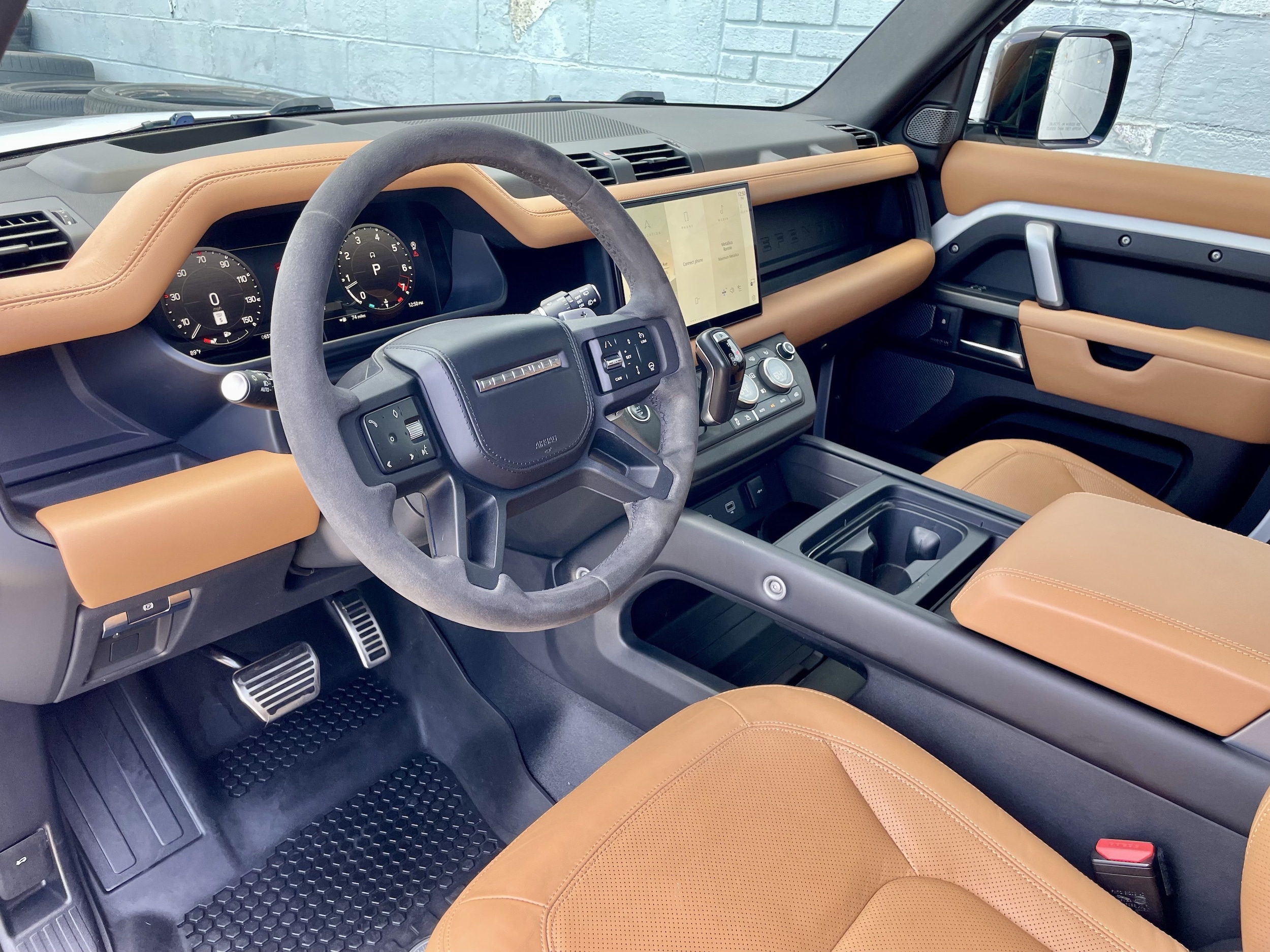 2023 Land Rover Defender V8 - Photo 14