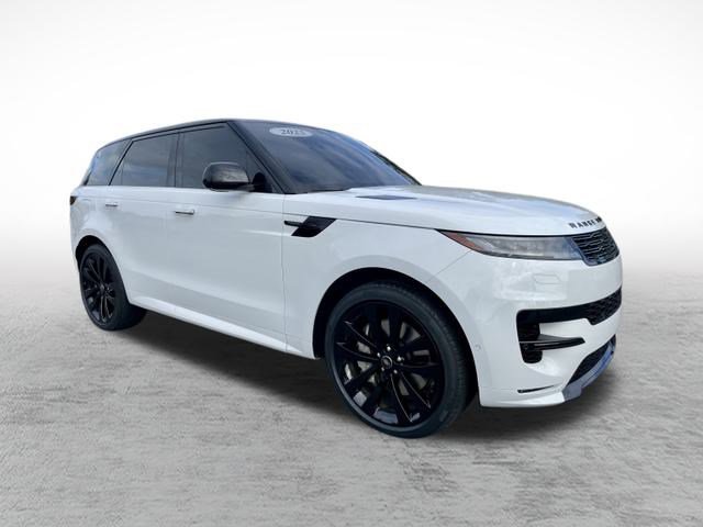 2025 Land Rover Range Rover Sport SE photo 3