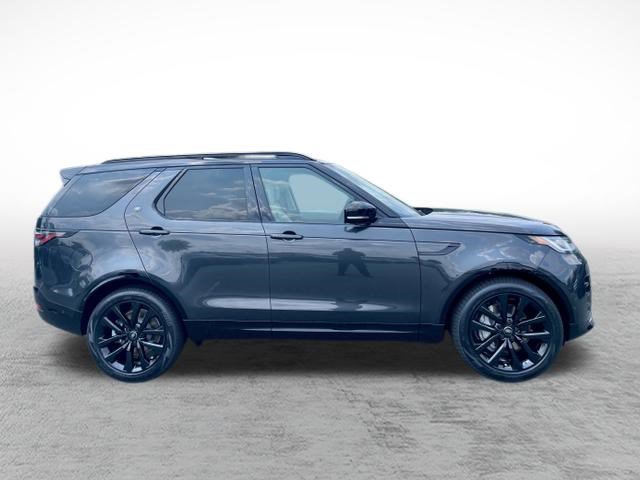 New 2026 Land Rover Discovery Dynamic SE SUV