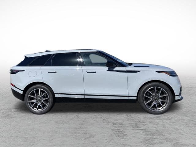 2026 Land Rover Range Rover Velar SE photo 4