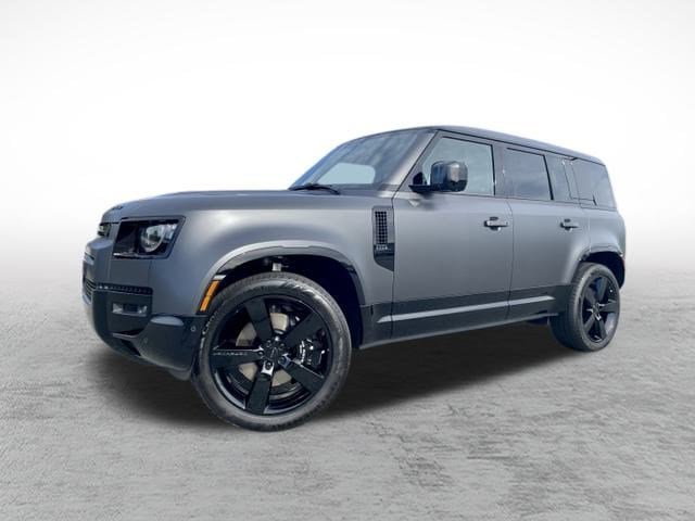 2026 Land Rover Defender V8's photo