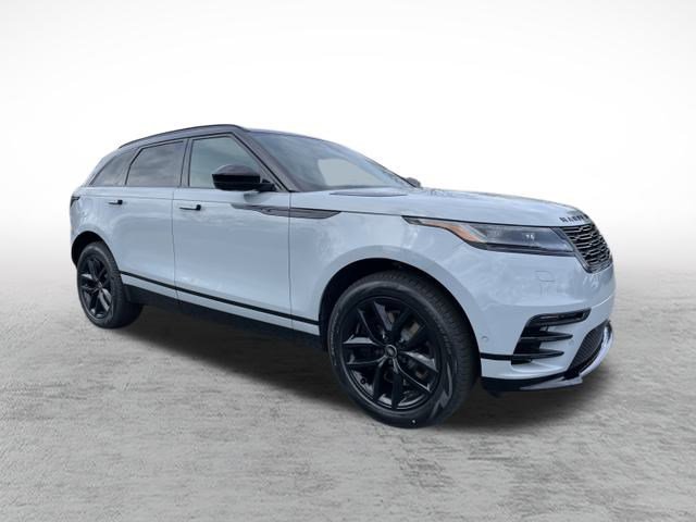2026 Land Rover Range Rover Velar SE photo 3