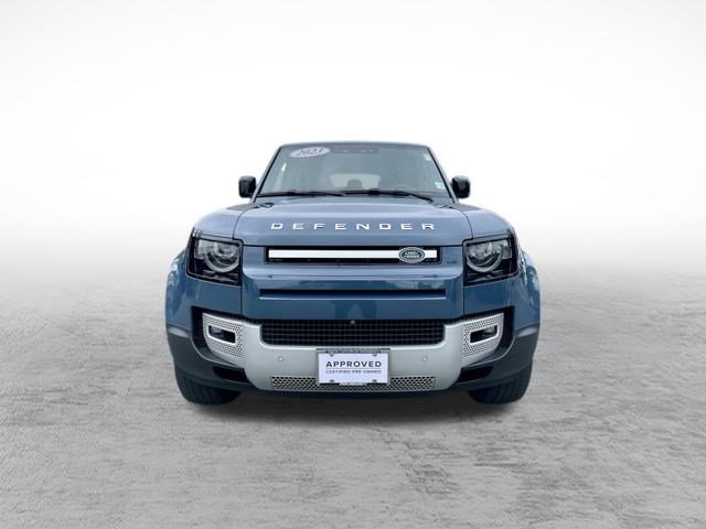 2023 Land Rover Defender S photo 2