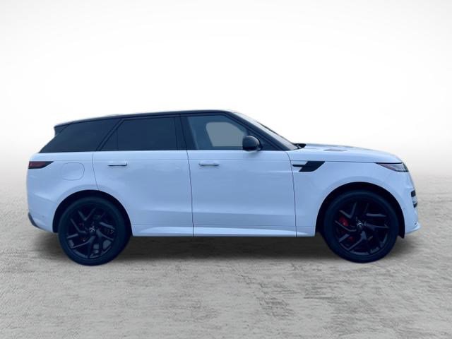 2023 Land Rover Range Rover Sport SE photo 4