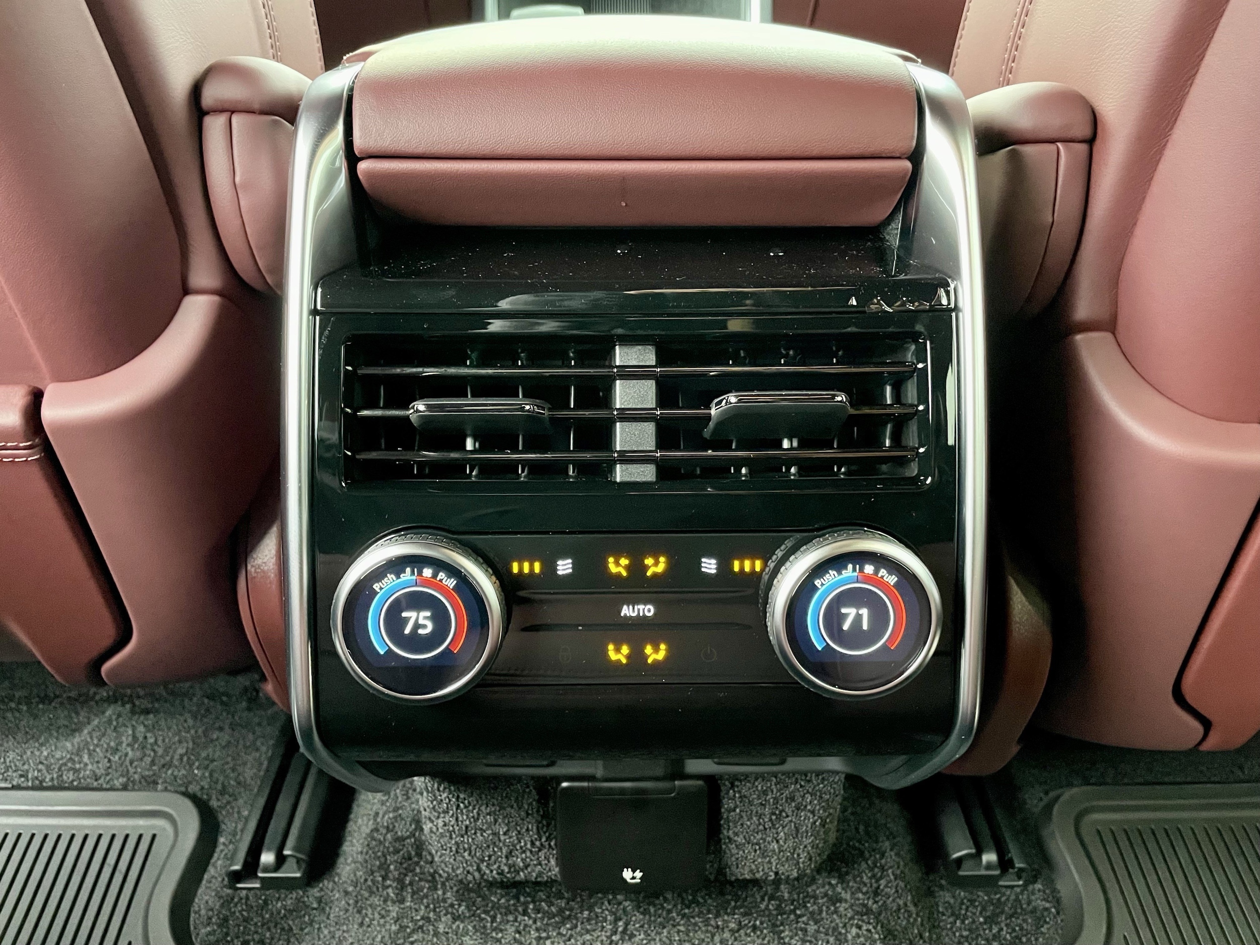 2026 Land Rover Range Rover Autobiography - Photo 26