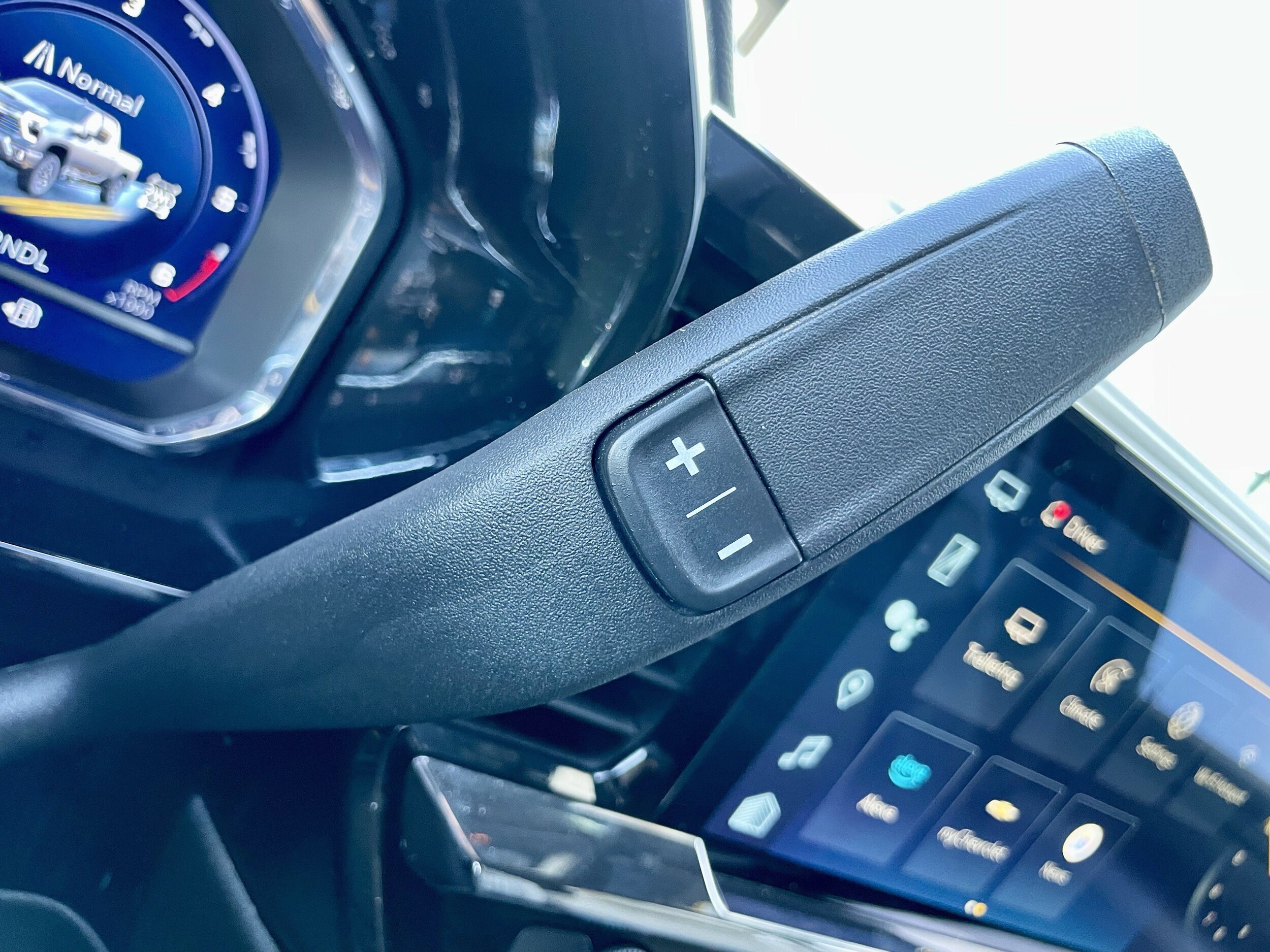 2025 Chevrolet Silverado 2500HD ZR2 - Photo 20