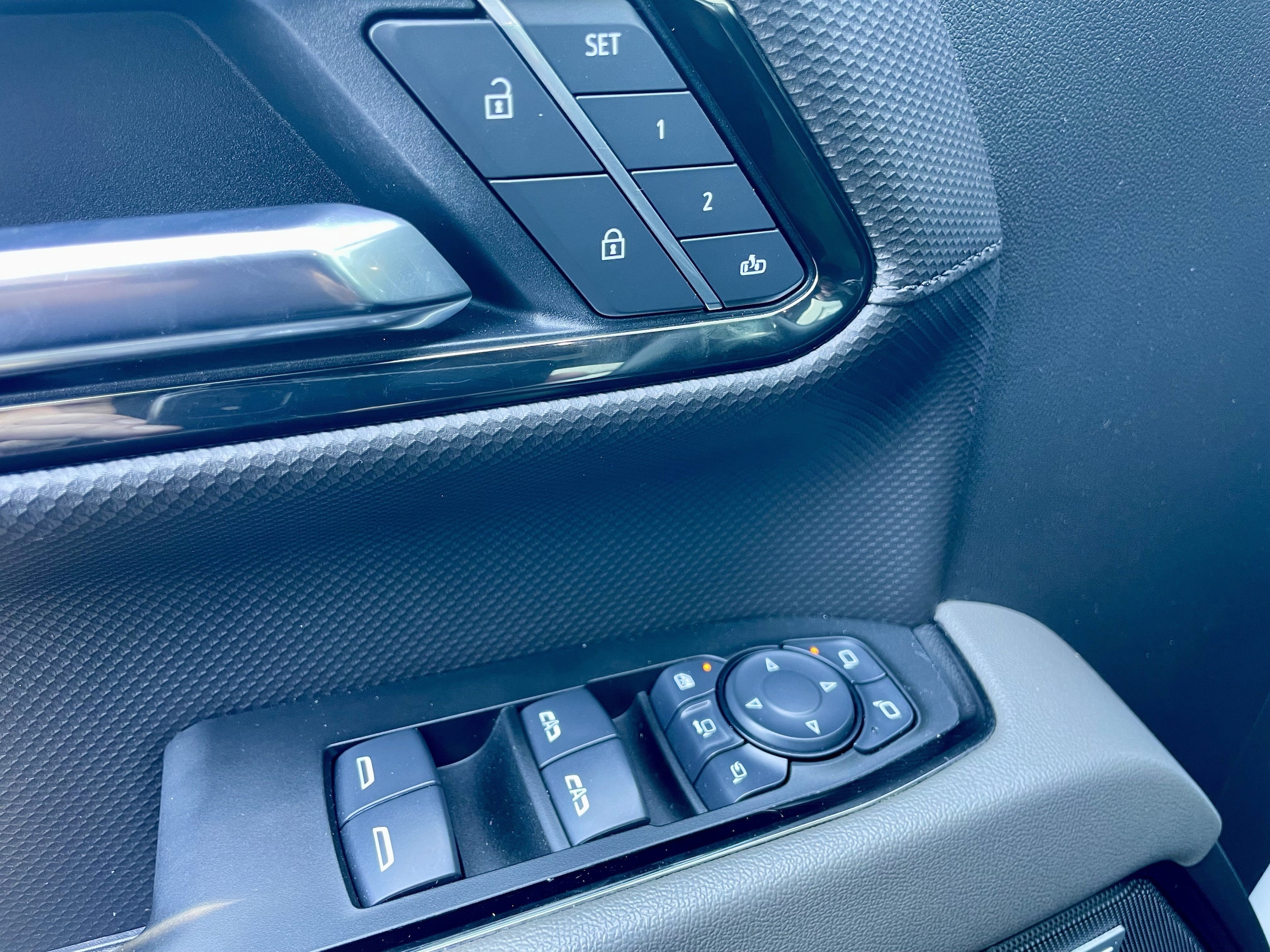 2025 Chevrolet Silverado 2500HD ZR2 - Photo 11