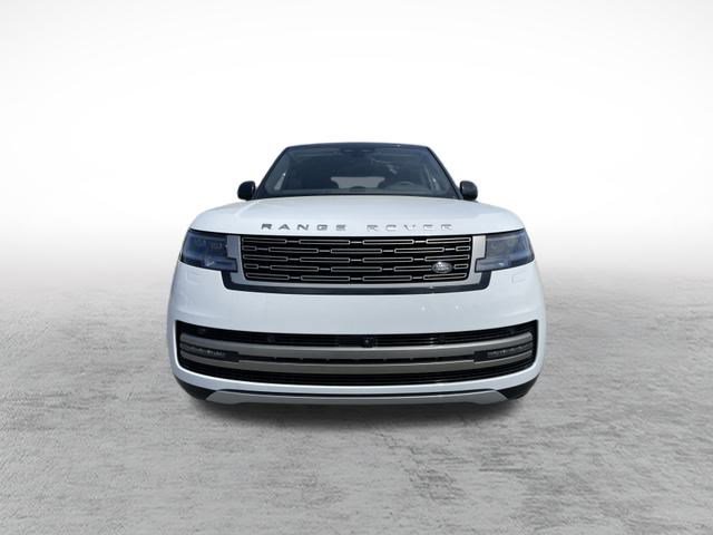 2025 Land Rover Range Rover SE photo 2