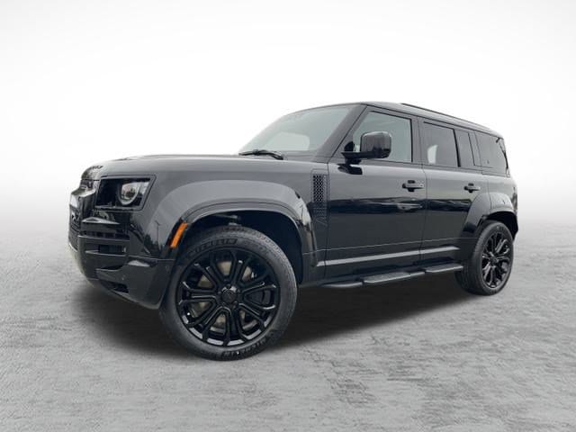 2026 Land Rover Defender OCTA Black's photo