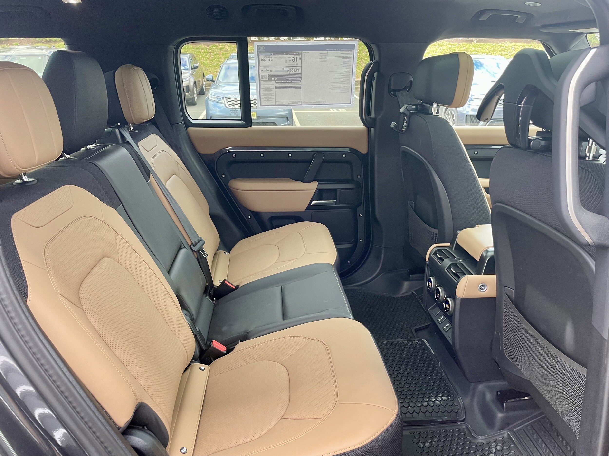 2026 Land Rover Defender V8 - Photo 30