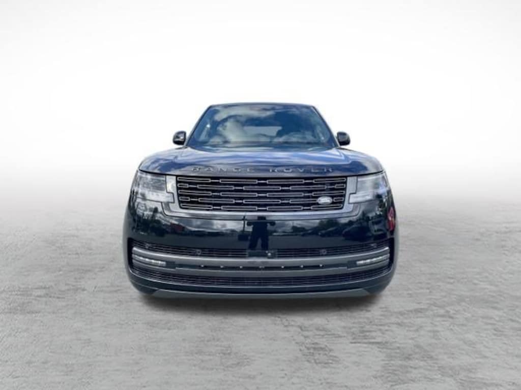 New 2025 Land Rover Range Rover SE SUV