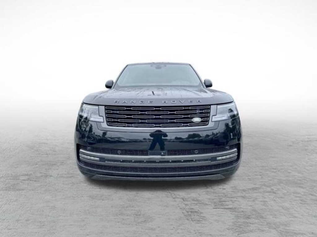 New 2026 Land Rover Range Rover SE SUV