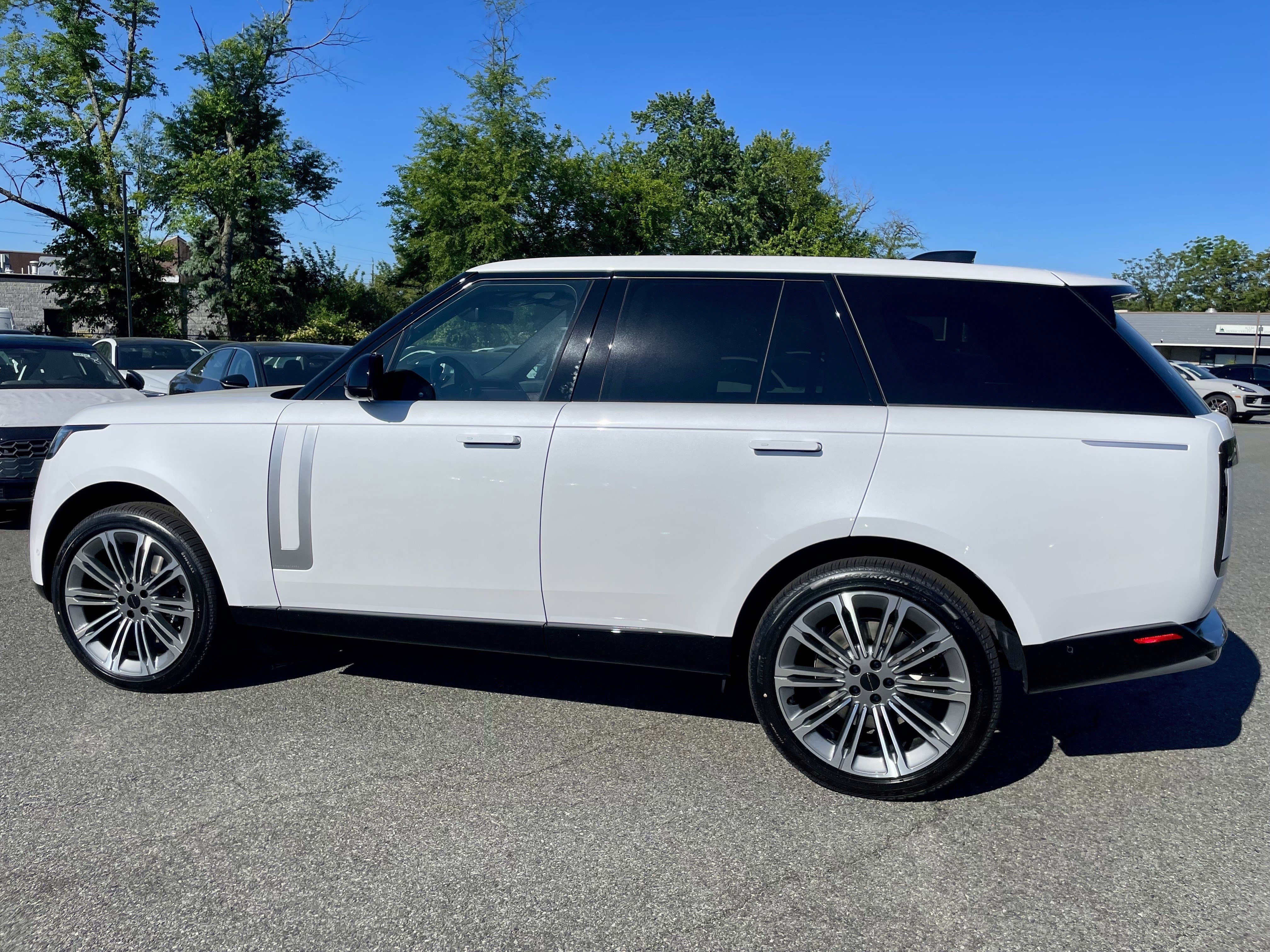 New 2026 Land Rover Range Rover Autobiography SUV