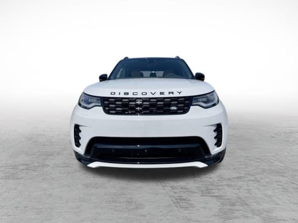 New 2026 Land Rover Discovery Dynamic SE SUV