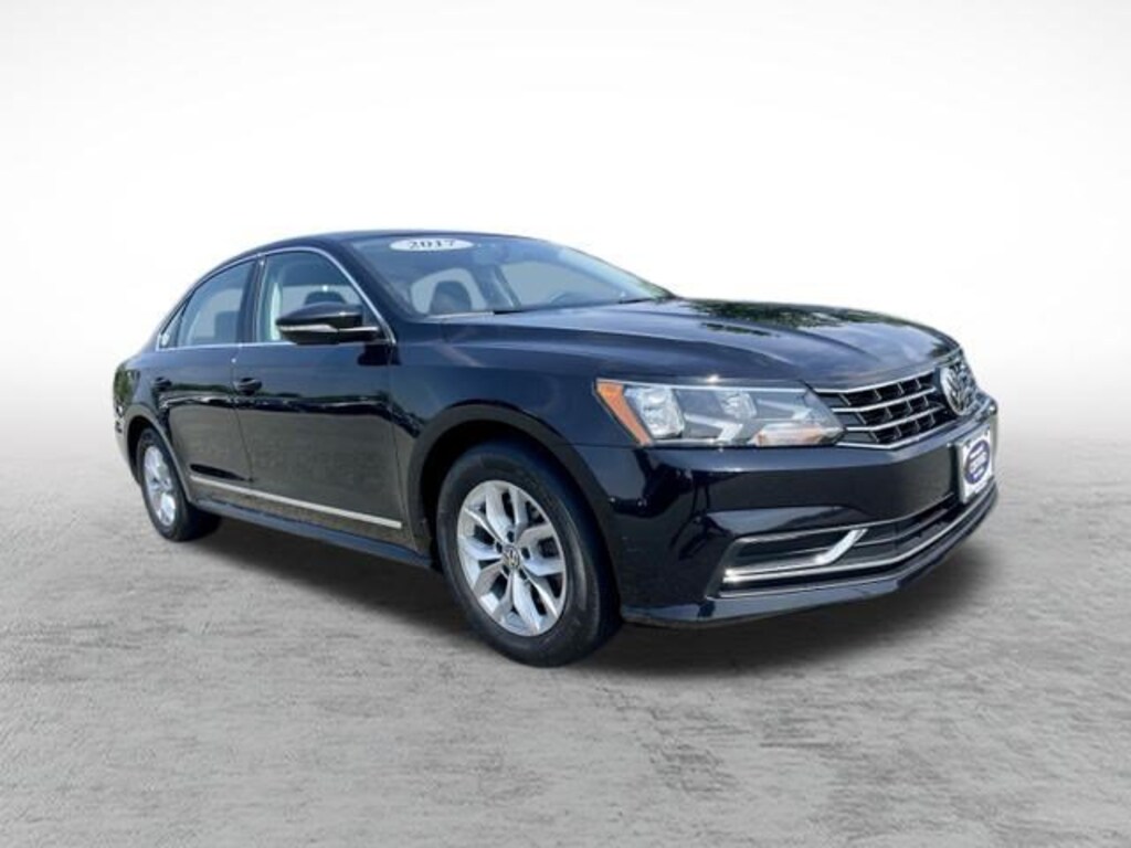 Used 2017 Volkswagen Passat 1.8T S Sedan