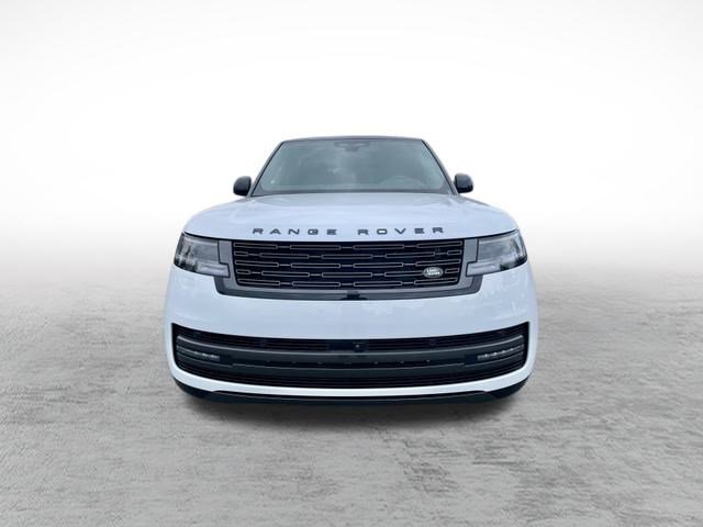 2025 Land Rover Range Rover SE photo 2