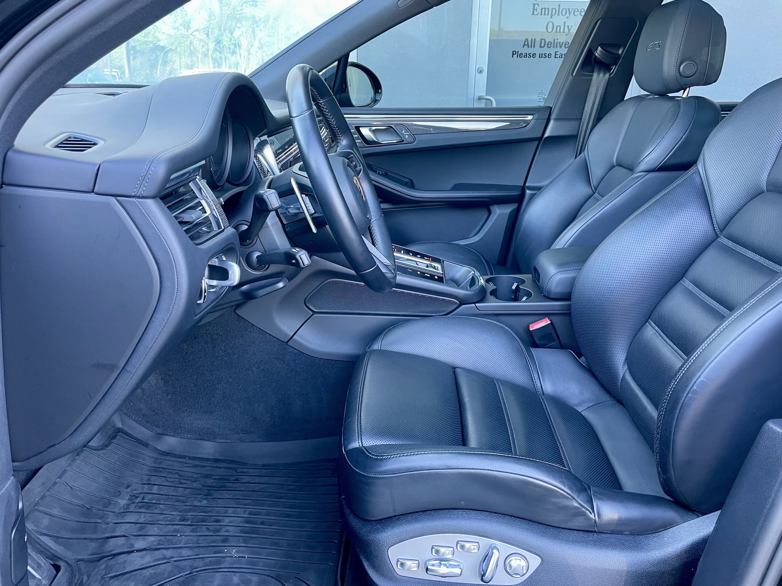 2023 Porsche Macan GTS - Photo 15