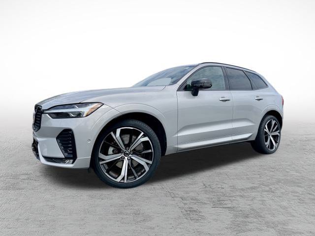 2022 Volvo XC60 R-Design's photo