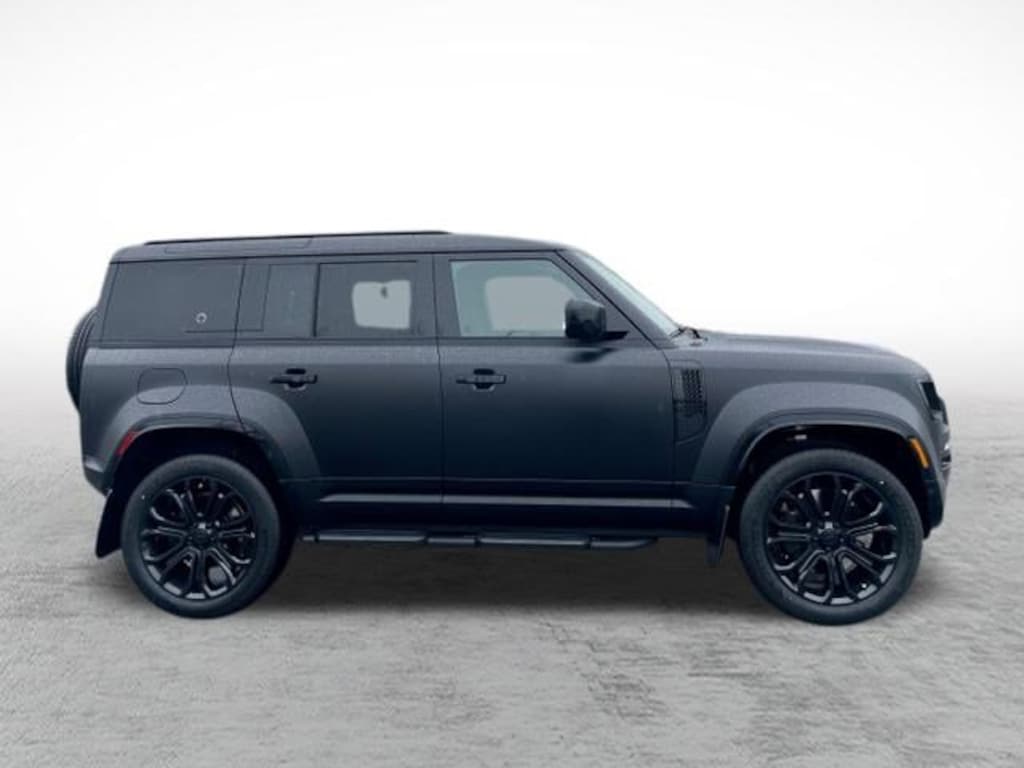 New 2026 Land Rover Defender 110 Octa Black Defender 110 Octa Black SUV