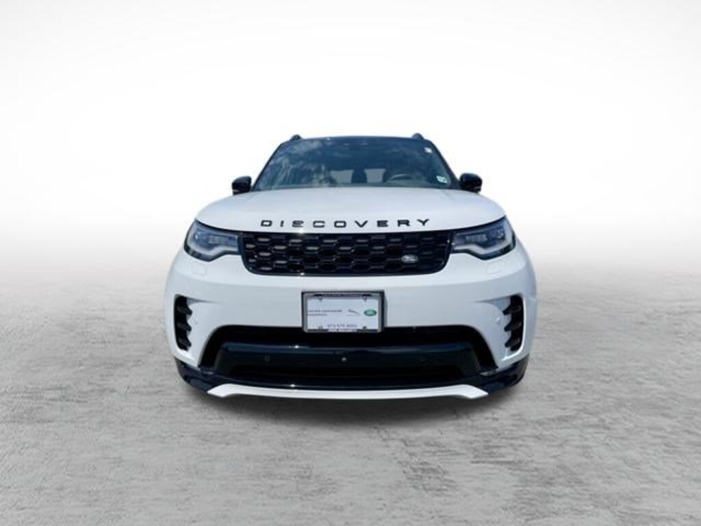 Certified 2025 Land Rover Discovery Dynamic SE SUV