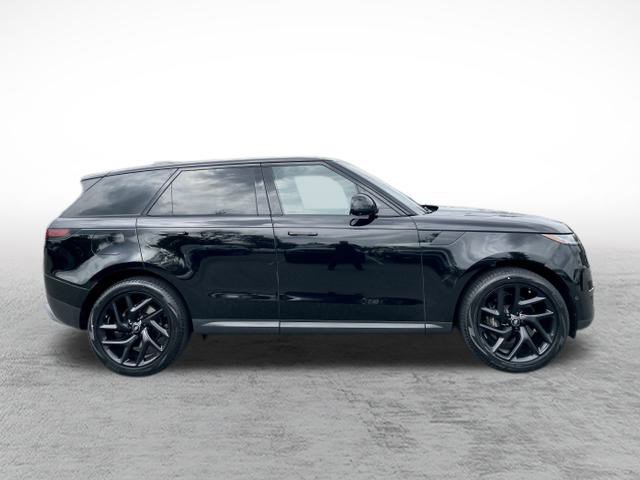2023 Land Rover Range Rover Sport SE photo 3
