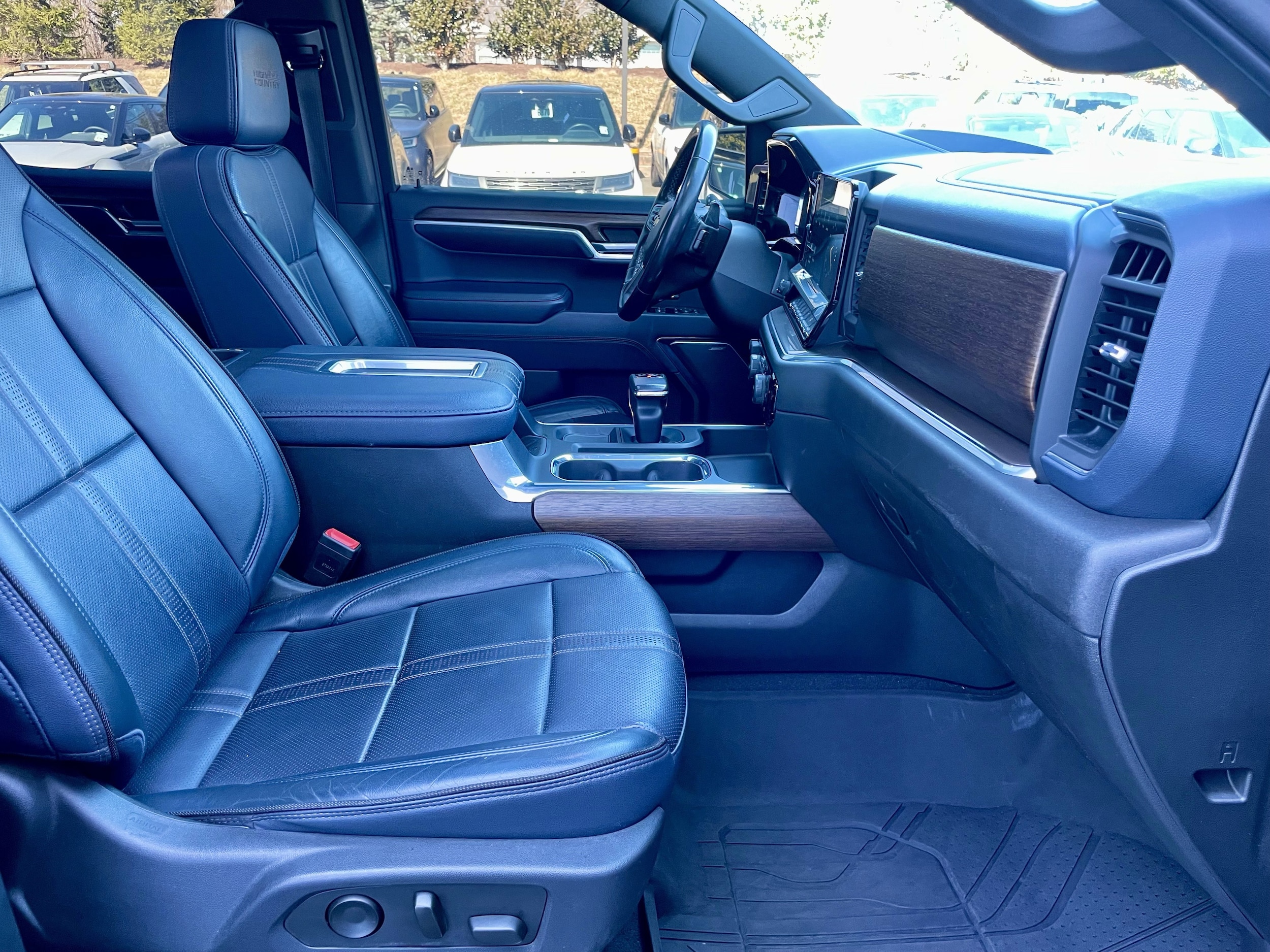 2022 Chevrolet Silverado 1500 High Country - Photo 16