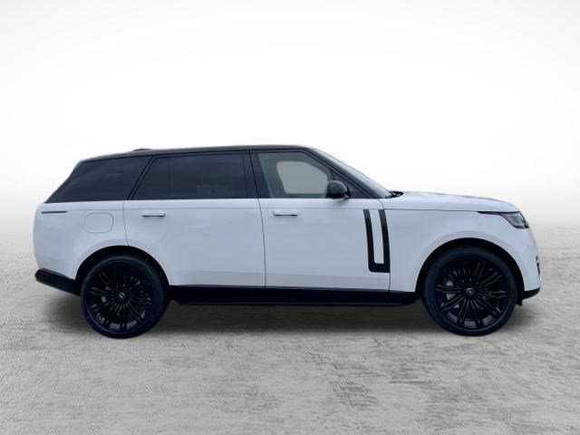 2025 Land Rover Range Rover SE photo 4